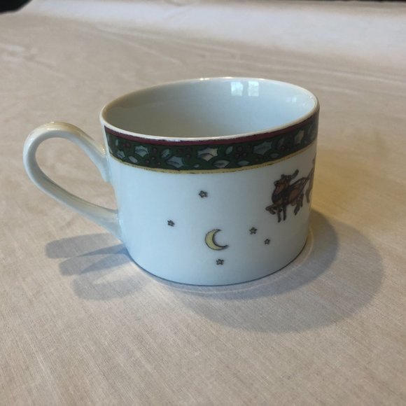 A Christmas Story Tea / Coffee Cup and Saucer International China Company - Picture 6 of 6